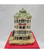 The Americana Collection Liberty Falls Opera House AH26 3&quot; - $151.22 MXN