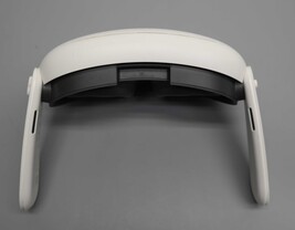 Meta Quest 3 512GB VR Headset Only - White READ image 4