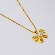Perfect Bow And Pearl Necklace - £16.26 GBP