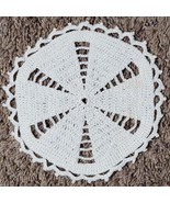 Vintage Hand Crochet Beige Doily Windmill Pattern 6.5 Inch Scallop Edge - $8.60