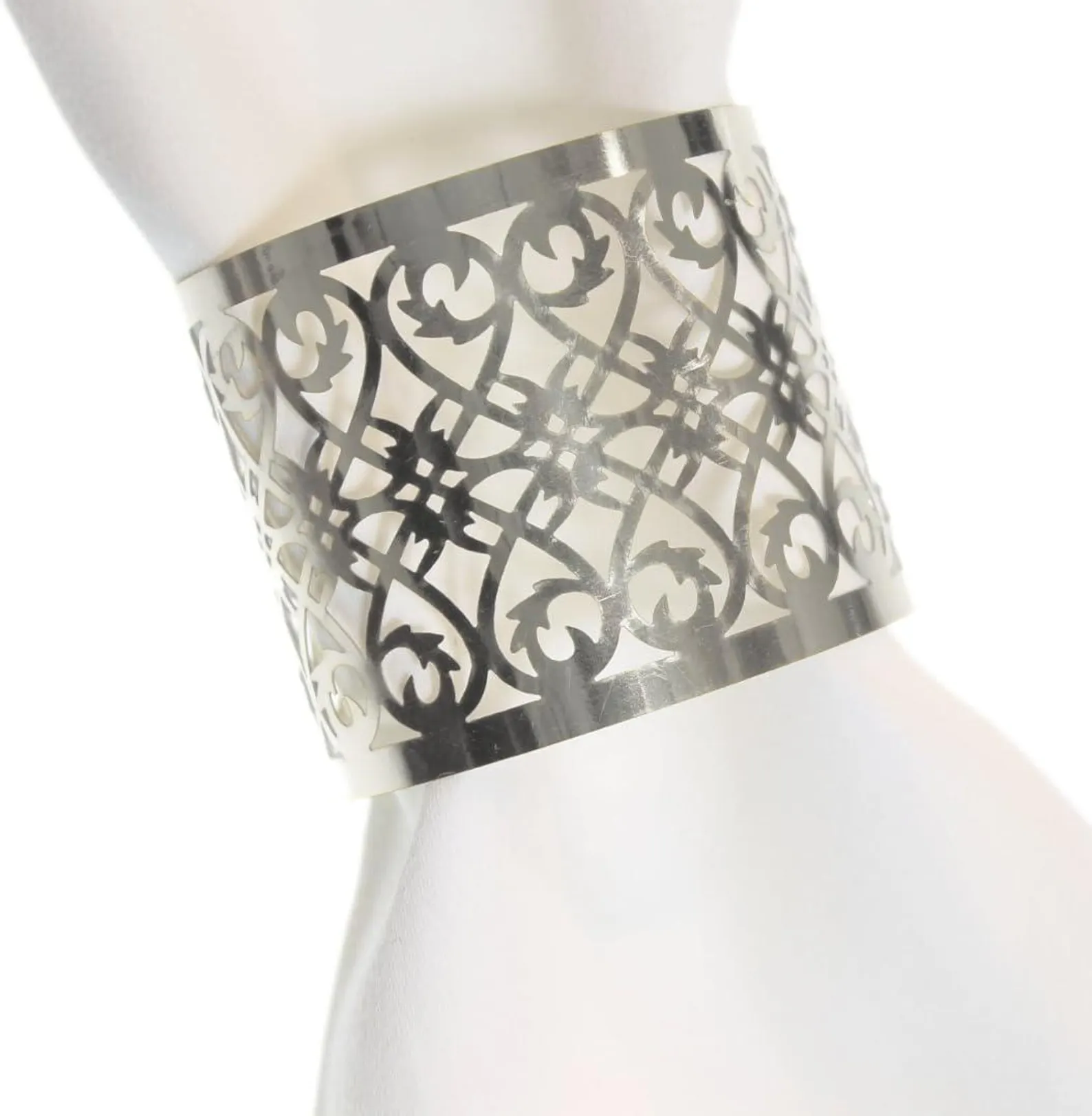 50pcs Silver Laser Cut Napkin Ring,Wedding Decoration,Paper Napkin Rings  - $23.27 CAD