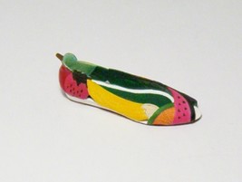 Just The Right Shoe Fruity Miniature 2000 Style 25320 Raine Willits - $9.99