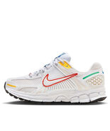 (WMNS) Nike Air Zoom Vomero 5 &#39;White Picante Red&#39; FN3446-111 - €274,88 EUR