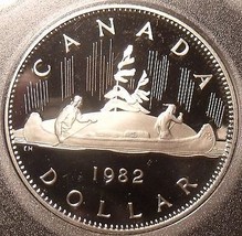 Cameo Proof Canada 1982 Dollar~180,908 Minted~Voyageur - £18.00 GBP