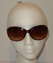 Foster Grant Women’s Tortoise Bifocal Reader Sunglasses Brown Gradient UV - $14.80