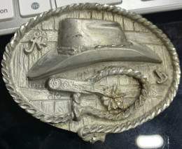 Vintage Western CowBoy / Cowgirl Hat Belt Buckle ETC - $412.33 MXN
