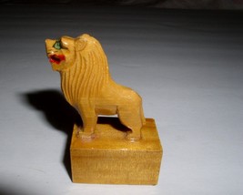 Penguin Brand Lion Vintage Pencil Sharpener Wood Gloss Finish Red - £15.71 GBP