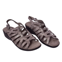 Easy Street Comfort Wave Sandal Size 8 Gray - $23.03