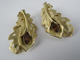 1950&#39;s WHITING &amp; DAVIS CO. vintage earings CITRINE gold tone flower CLIP ON - $46.74