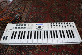 Arturia Keylab 61 Essential Keyboard used rare 515c - $195.00
