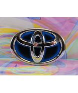 Geniune OEM Toyota Prius 2010-2017 Front Grill Emblem 75310-47010 - $497.88 MXN