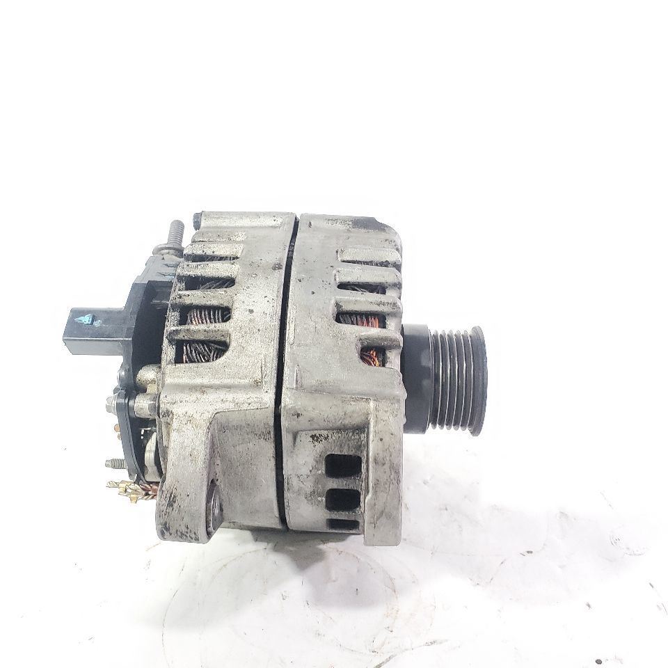 2013 2014 Mercedes CLS550 OEM Alternator AWD 180 AMP Item image 3
