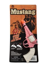 Mustang Metal Western Revolver for girls 8 Shot Ring Cap Gun Made in Italy - $20.48