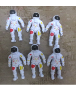 6 vintage 3 1/4&quot; Astronauts White suit with color patches plastic - £14.56 GBP