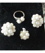 Vintage SARAH COVENTRY Jewelry Pendant, Pearl Ring &amp; 2 Pair Clip On Earr... - $54.69 CAD