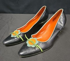 Madeline Black Leather Size 7.5 Designer Floral Shoes Heels Pumps - $28.95