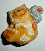 Refrigerator Magnet Happy Cat W Mouse Pet Themed Vintage Russ Berrie Hong Kong - £8.78 GBP