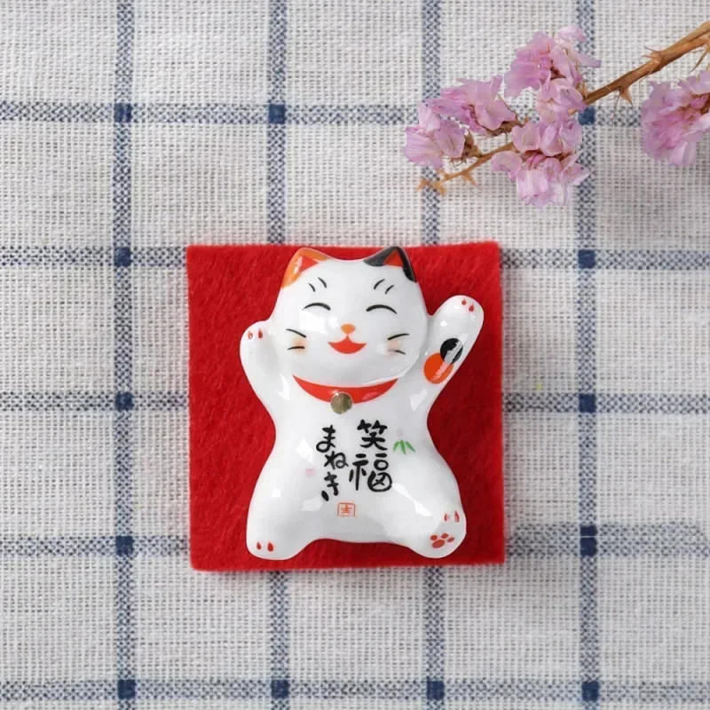 1 5PCS Japanese Style Lucky Cat Ceramic Chopstick Rest Red Cloth Mat Spo... - $5.94