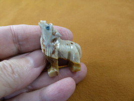 (Y-WOL-18) White Tan Wolf Coyote Wild Dog Carving Soapstone Stone Peru Figurine - £6.90 GBP