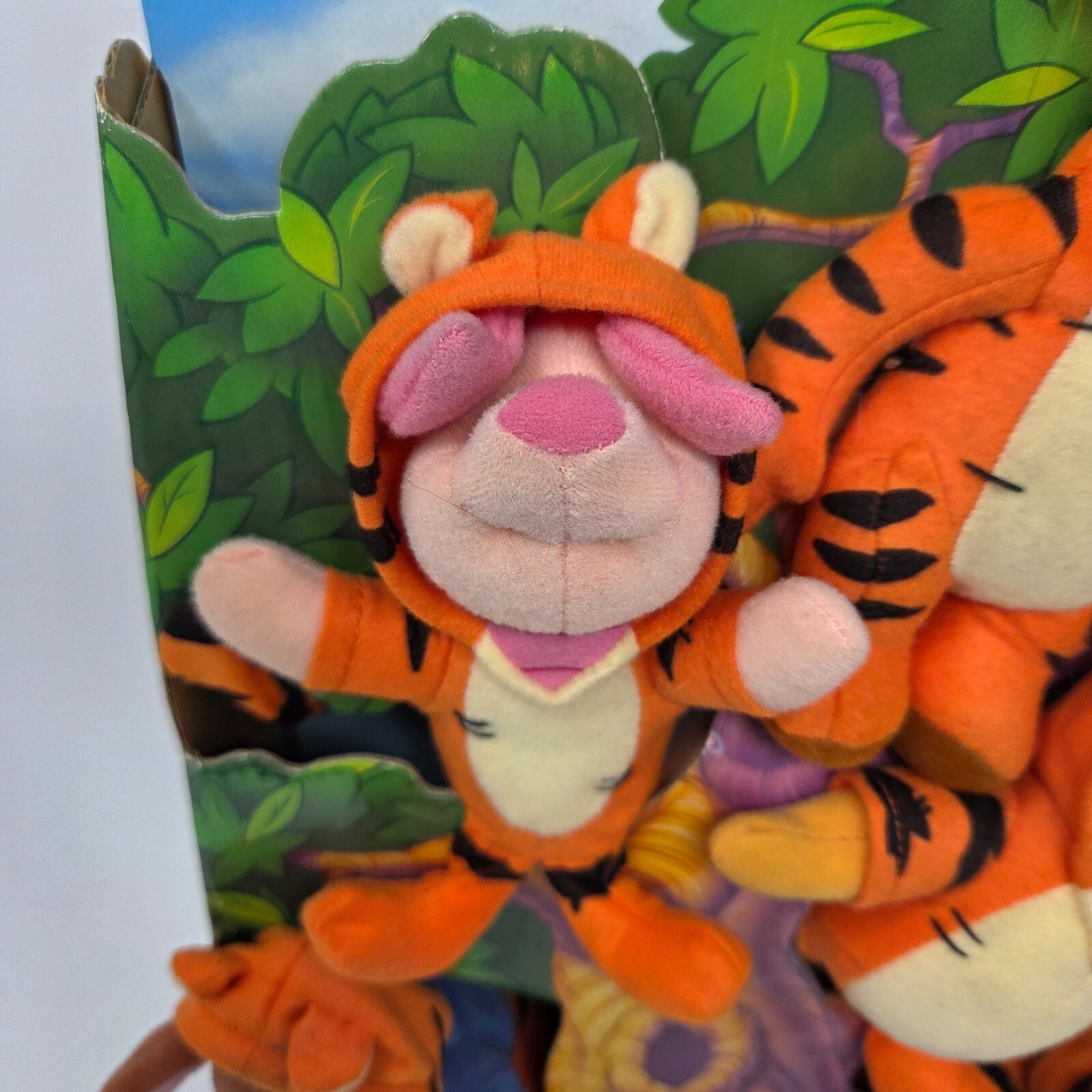 VINTAGE 1999 WINNIE THE POOH TIGGERIFIC FAMILY FISHER PRICE PLUSH NEW DISNEY Item image 3