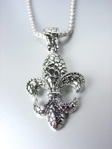 Designer Inspired Silver Kali Texture FLEUR DE LIS Pendant Box Chain Necklace - $25.99