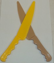 Plastic Serrated Kitchen Knife - Yellow or Brown ~ Cuts Cakes, Veggies, Cheeses - £6.35 GBP