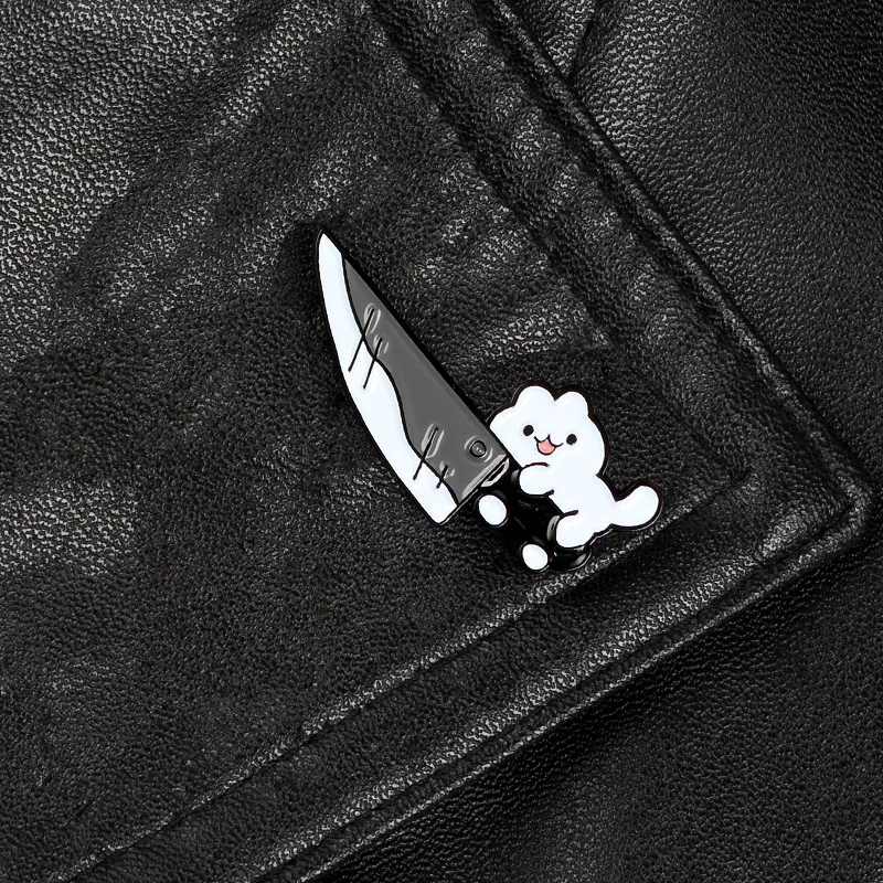 Play A Cartoon Exquisite Personality Fashion Cat A Funny Dagger Cat Brooch Cloth - £23.23 GBP