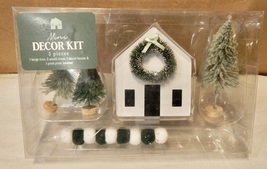 Christmas 5 Pc Mini Decor Wood Farmhouse Kit Bright Star Trees &amp; Banner NIB 271C - £6.29 GBP