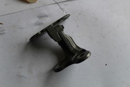 16-17 JAGUAR XE DRIVER LEFT SIDE DOOR UPPER HINGE BRACKET FRONT or REAR M1490 image 8