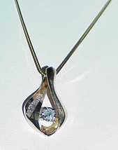 14K .33Ct Diamond Solitaire Diamond Baguettes Pendant  Necklace 18&quot; chain - £321.70 GBP