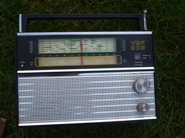 VINTAGE SOVIET VEF 206 RADIO 8 BAND AM/LW/SW1 2 3 4 5 6  WORLD RECEIVER ... - £36.00 GBP