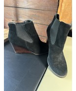 Lucky Brand Suede Yamka Chelsea Bootie Black With Brown Wedge Size 8-1/2 - $425.91 MXN