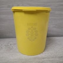 Vintage Tupperware Canister Servalier 807-13 Yellow With Lid 12 cup Pre-owned  - £6.24 GBP