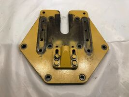 CAT 3508 Caterpillar Diesel Engine FAN HUB BRACKET 7W6370 OEM - $440.00