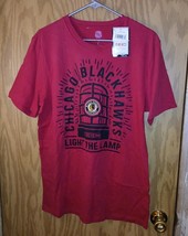 Chicago Blackhawks T-Shirt &quot;Light the Lamp&quot; Graphic Print Mens Large NHL... - £11.02 GBP