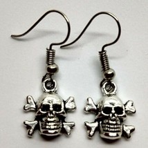 Skulls with bones behind Earrings Halloween - £6.33 GBP
