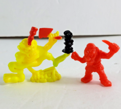 Lot of 2 Monsters In My Pocket Yellow Super Scary Poltergeist #117 Series 4 - £13.25 GBP