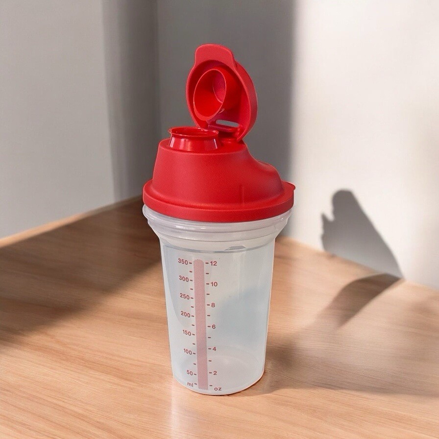 Tupperware Salad Dressing Drink Shaker 1.5 Cup Container Pour Lid Red 77... - $11.76