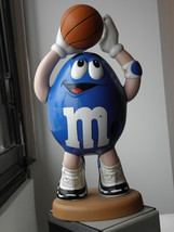 Large Blue Basketball Player M&amp;M Candy Dispenser! Collectable 13 &quot; Tall Blue - £31.28 GBP