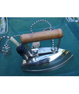 VINTAGE SOVIET USSR RUSSIAN HEAVY ELECTRIC IRON FROM 1963 DEMO ART EXPOSURE - €58,94 EUR