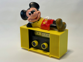 Vintage Mickey Mouse Toy AM Radio (1970s) - £39.16 GBP