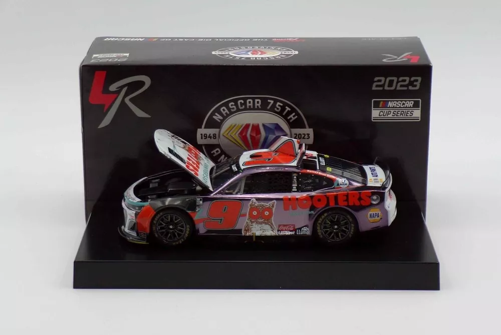 2023 CHASE ELLIOTT #9 Hooters Chicago Raced Version 1:24 Color Chrome 96 - $133.70