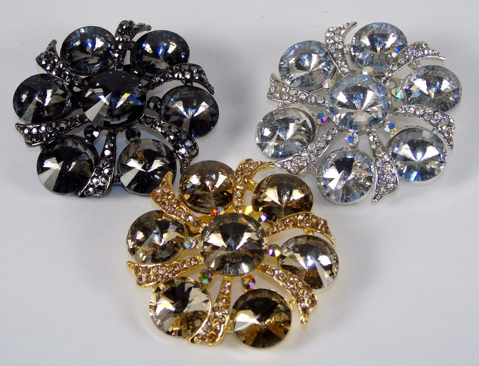 Ladies Brooch/Pin ~ 7 Large Gemstones In Pinwheel Pattern 3 Colors NEW #5470010 - $10.95