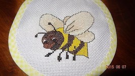 Baby Bib New Bee Handmade Yellow Finished Cross Stitch Feeding Unisex Girl Boy - £15.05 GBP