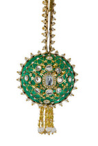 The Cracker Box  Inc Christmas Ornament Kit JOan Brooch on Emerald Golden Oldie - £67.93 GBP