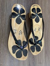 Woodies Women&#39;s Hand Painted Floral Embellished Thong Sandals Size 7 Wooden - £10.10 GBP