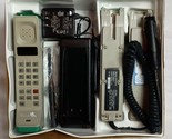 Vintage 1992 Motorola Dynatac 8000 Series Brick LA Cellular Phone F09LFD... - £539.58 GBP