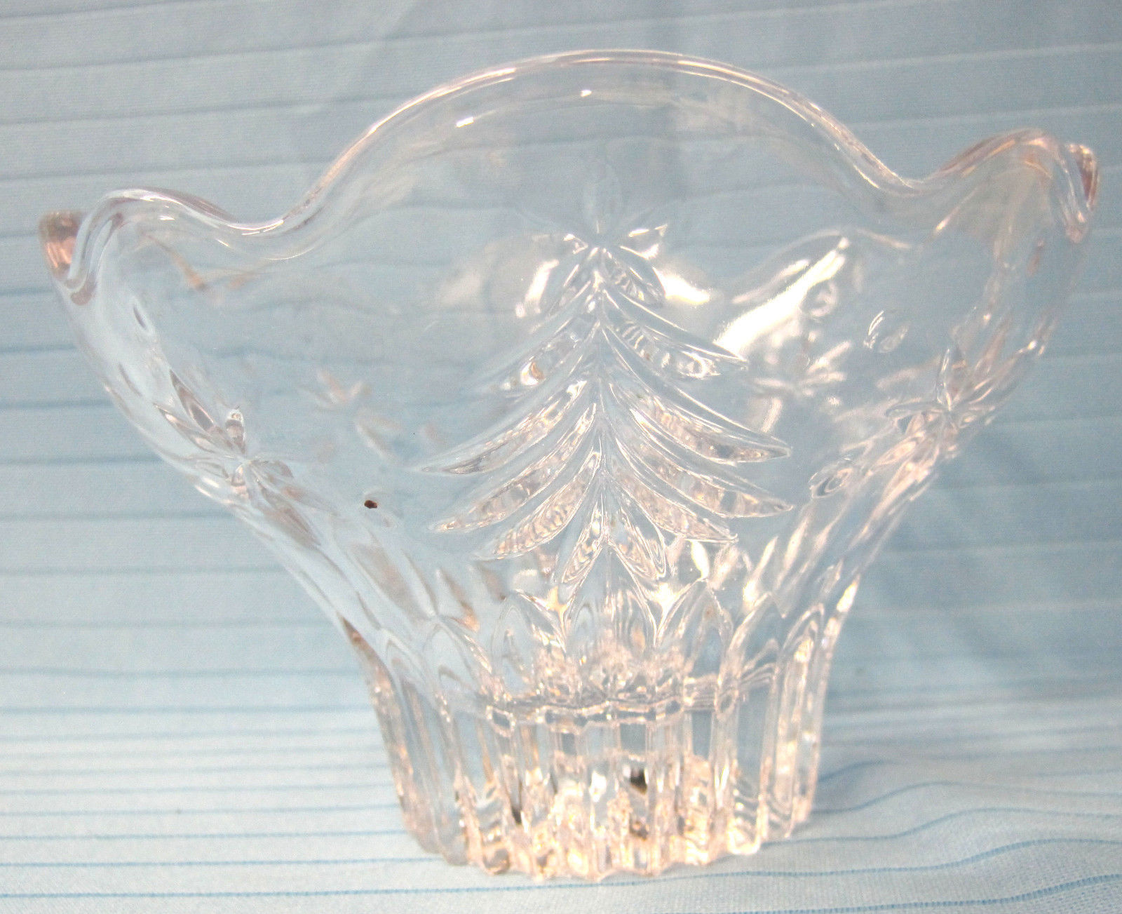 Mikasa Christmas Night Tree Footed Bowl Scalloped Rim Crystal Glass Clear - $24.15