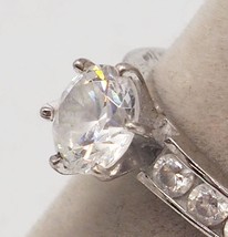 Sterling Silver .925 CZ Cubic Zirconia Size 8 Ring - £46.58 GBP