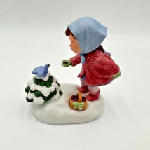 Vintage Avon Music 4" Figurine We Wish You A Merry Christmas 1986 Wind Up - $9.89